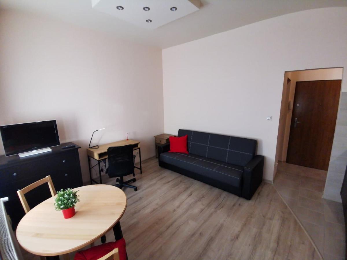 Little Big Red - Central Modern Studio Cracovie Extérieur photo