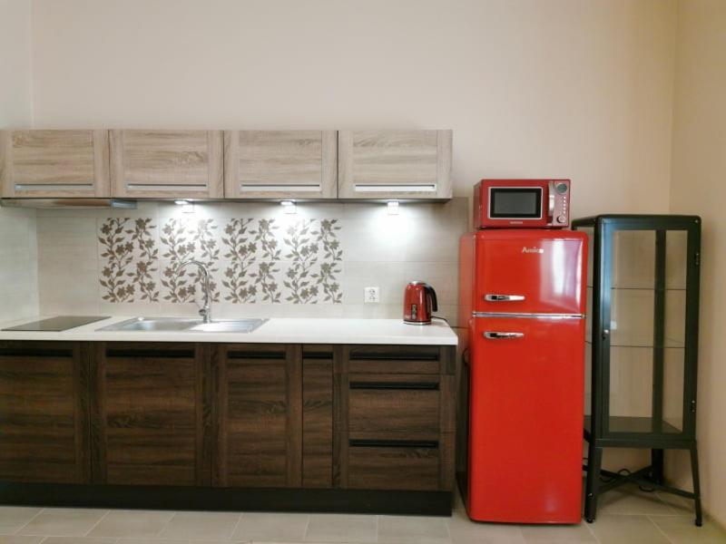 Little Big Red - Central Modern Studio Cracovie Extérieur photo